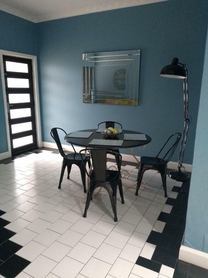 Kindred Studio Apartments Leeton Buitenkant foto