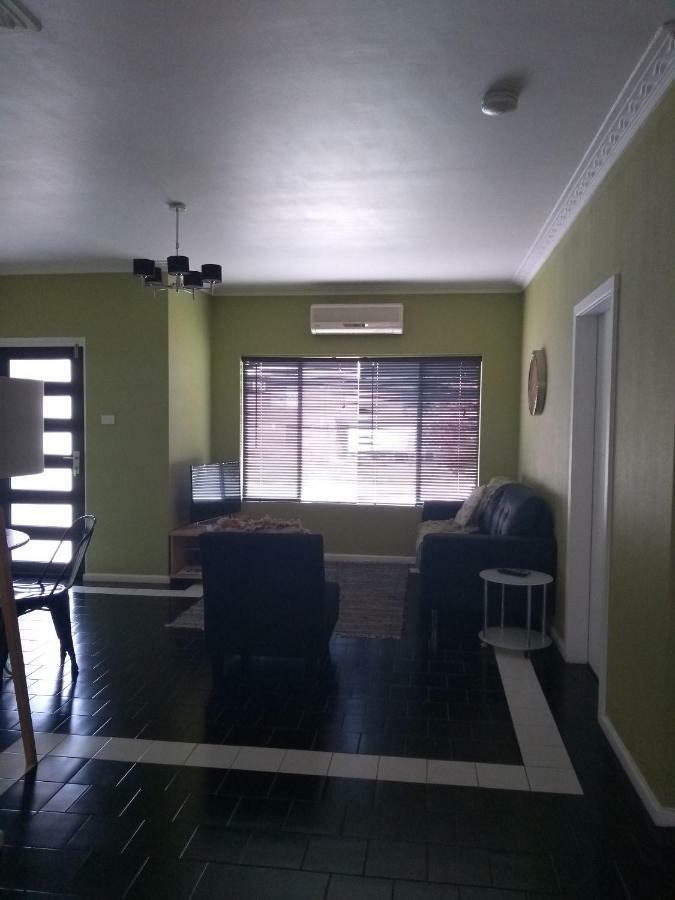 Kindred Studio Apartments Leeton Buitenkant foto